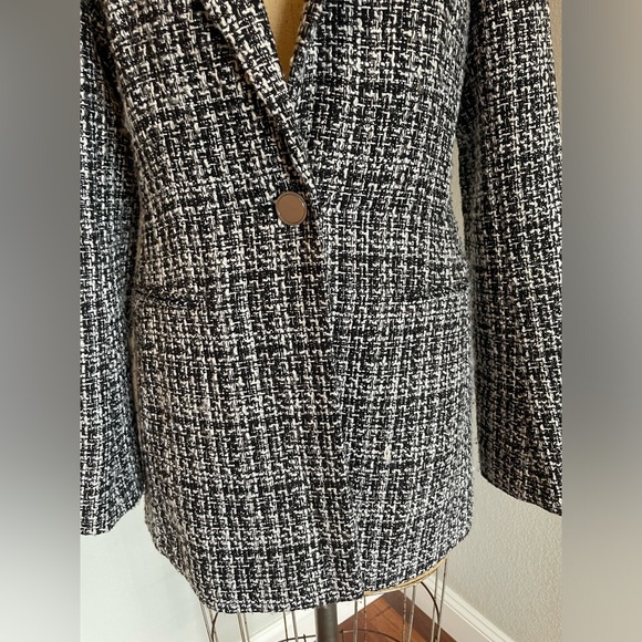 BCBG Maxazria- SZ S Tweed Black Blazer - Picture 7 of 9